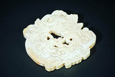 上海都达杂项专场十九（全场包邮） - 鸡骨白龙凤玉佩90-30