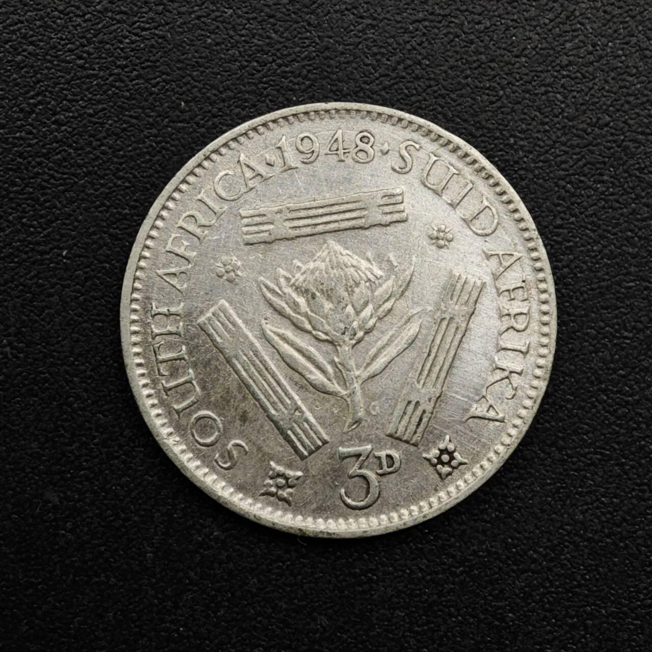 【淘币小摊】实时拍第八百六十三拍   小银币散币场   年前最后一周 之前的预留小年前全部发出 请更换最新收货地址  南非1948年乔治六世3便士银币