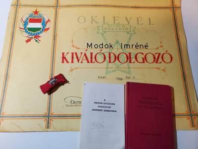 韵星假日军品类拍卖第三十九期暨默多克中校夫妇专场 -- Rimey Holidays Militaria Auction 39 & The Modoks Collection  - 匈牙利人民共和国默多克夫人社会主义工人党党证 优秀服务奖章证书 社会服务勋略一套 党证少见 