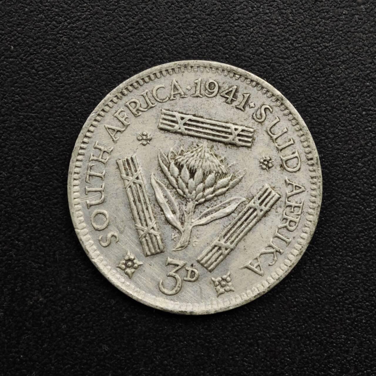 【淘币小摊】实时拍第八百六十三拍   小银币散币场   年前最后一周 之前的预留小年前全部发出 请更换最新收货地址  南非1941年乔治六世3便士银币