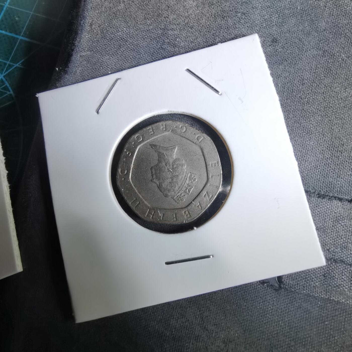 沼泽如烟--第984场 英国1990年20便士