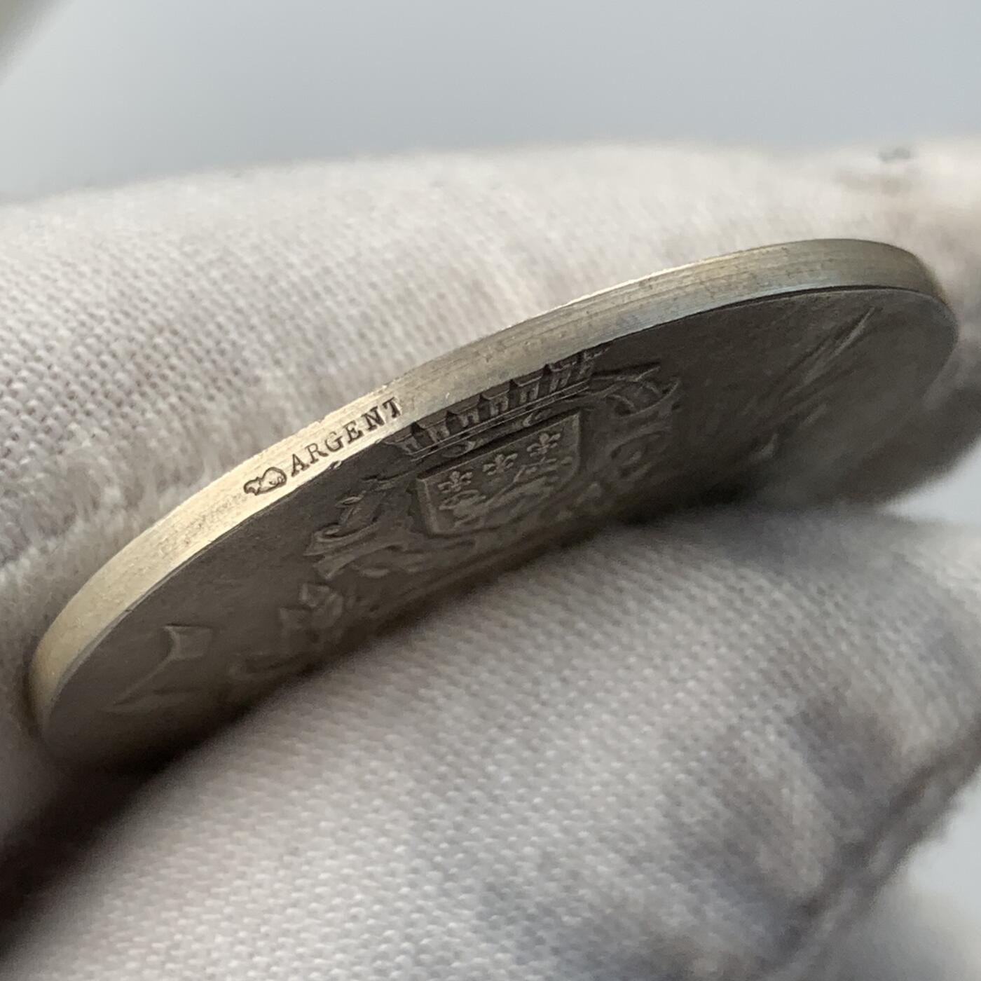 掌中浮雕-藏着的欧洲第052场 法国新艺术银章《圣战联盟二周年纪念》，36mm ，20.89g，作者: 夏尔.皮耶（ch.piIlee），piIlet大师名誉品银章