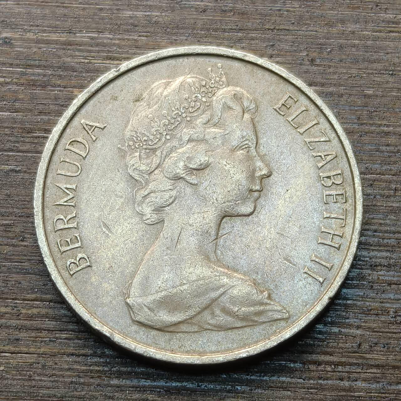 【本场4.12号发货】★第145★散币专场 不寄存，30包邮。不满30元，支付5元运费。《接受代拍 代送NGC评级》 74【无寄存】1977年 英属百慕大 5分 铜镍币 皇后天使鱼