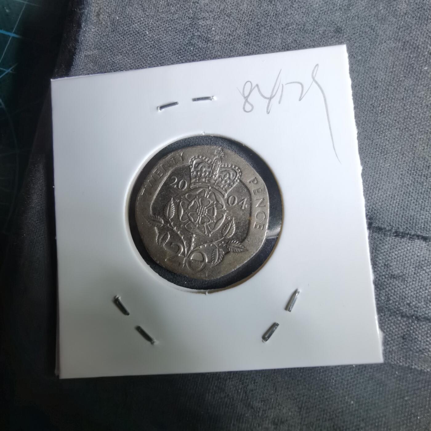 沼泽如烟--第984场 英国2004年20便士