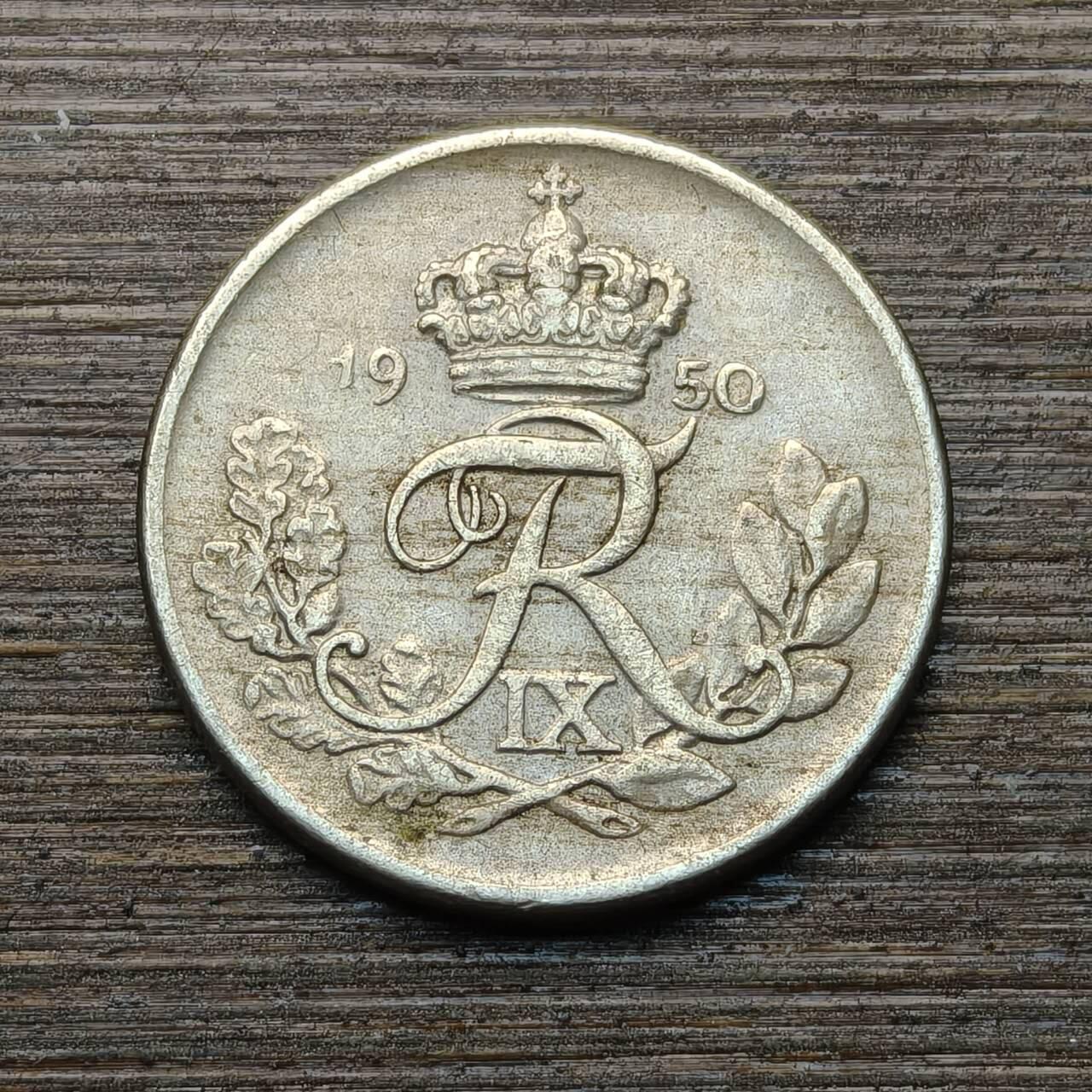 【本场4.12号发货】★第145★散币专场 不寄存，30包邮。不满30元，支付5元运费。《接受代拍 代送NGC评级》 25【无寄存】丹麦 1950年 10欧尔 