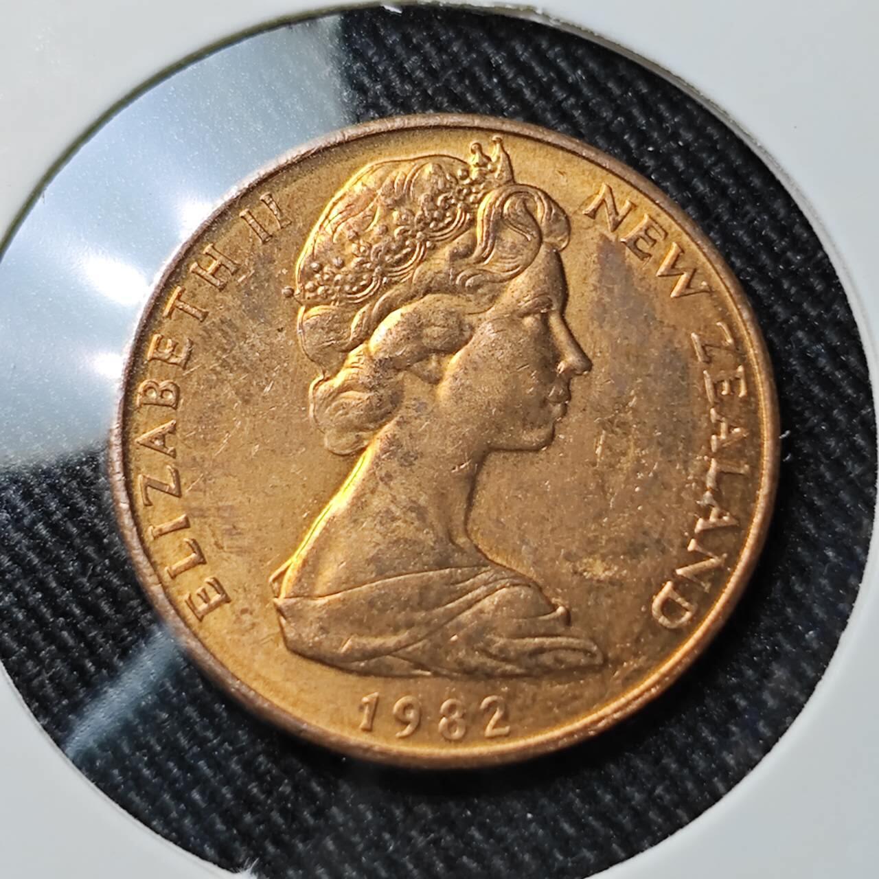 KK钱币收藏小铺  第392期  2月预留时间 周末发货  1982新西兰2分铜币