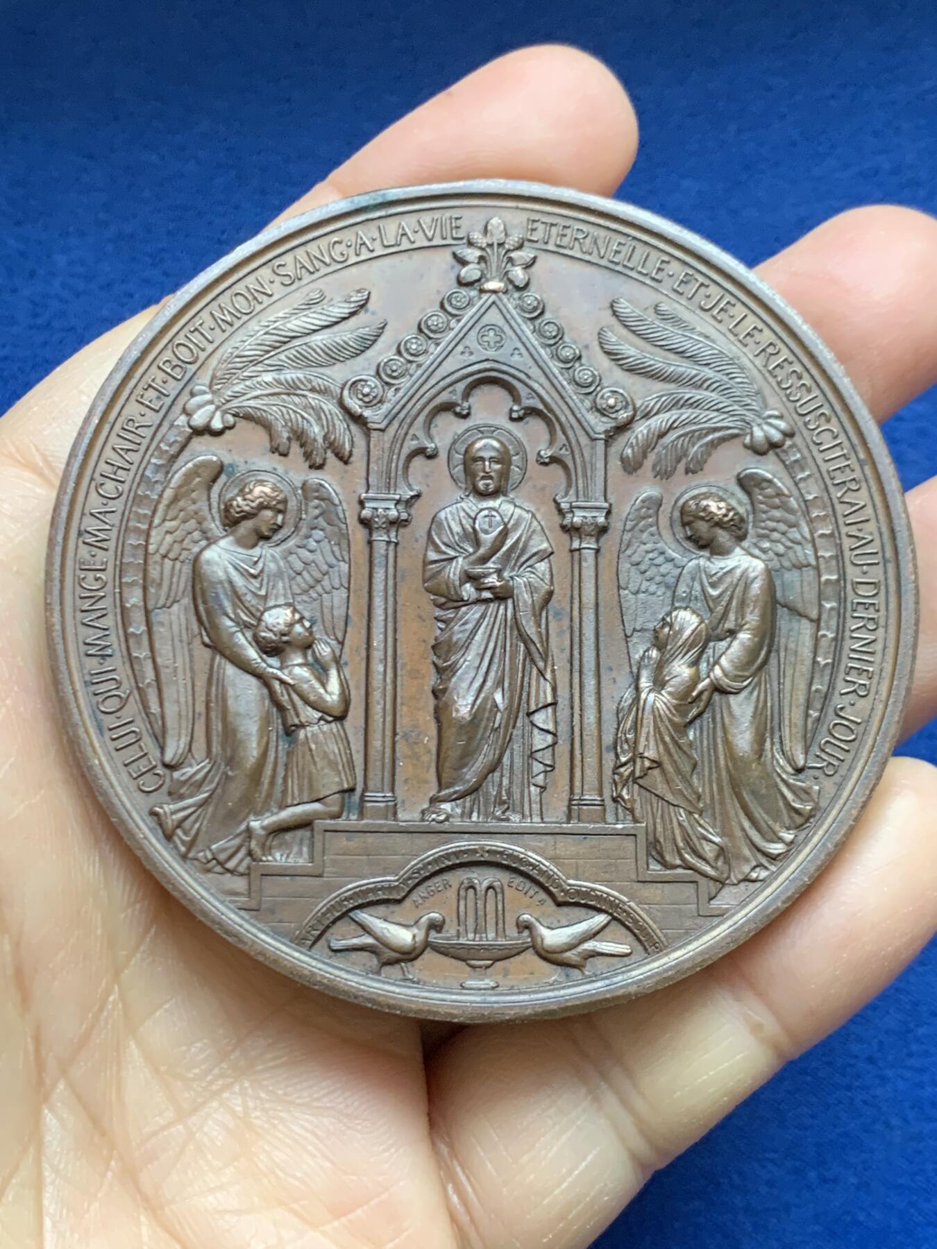 《竞宝斋》第465场 周日，周一，周二，3场连拍 （全场包邮）欢迎送拍 法国洗礼、坚信礼铜奖章，146g，68.7mm，1879年仅铸造一个月的烟斗边铭，背面11点方向有轻磕