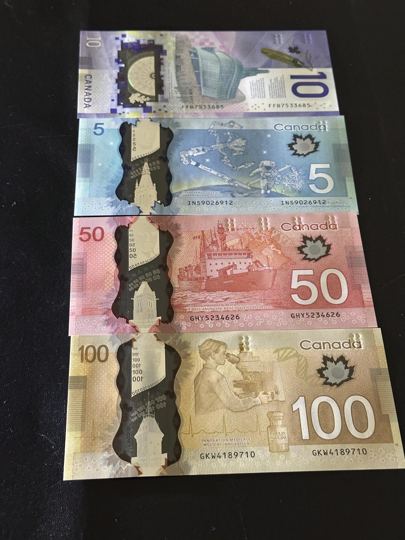 《外钞收藏家》第六百零八期（精选场）（本平台长期征集拍品、欢迎藏友们联系合作） 加拿大两个版本 5-100元 四张一起 全新UNC