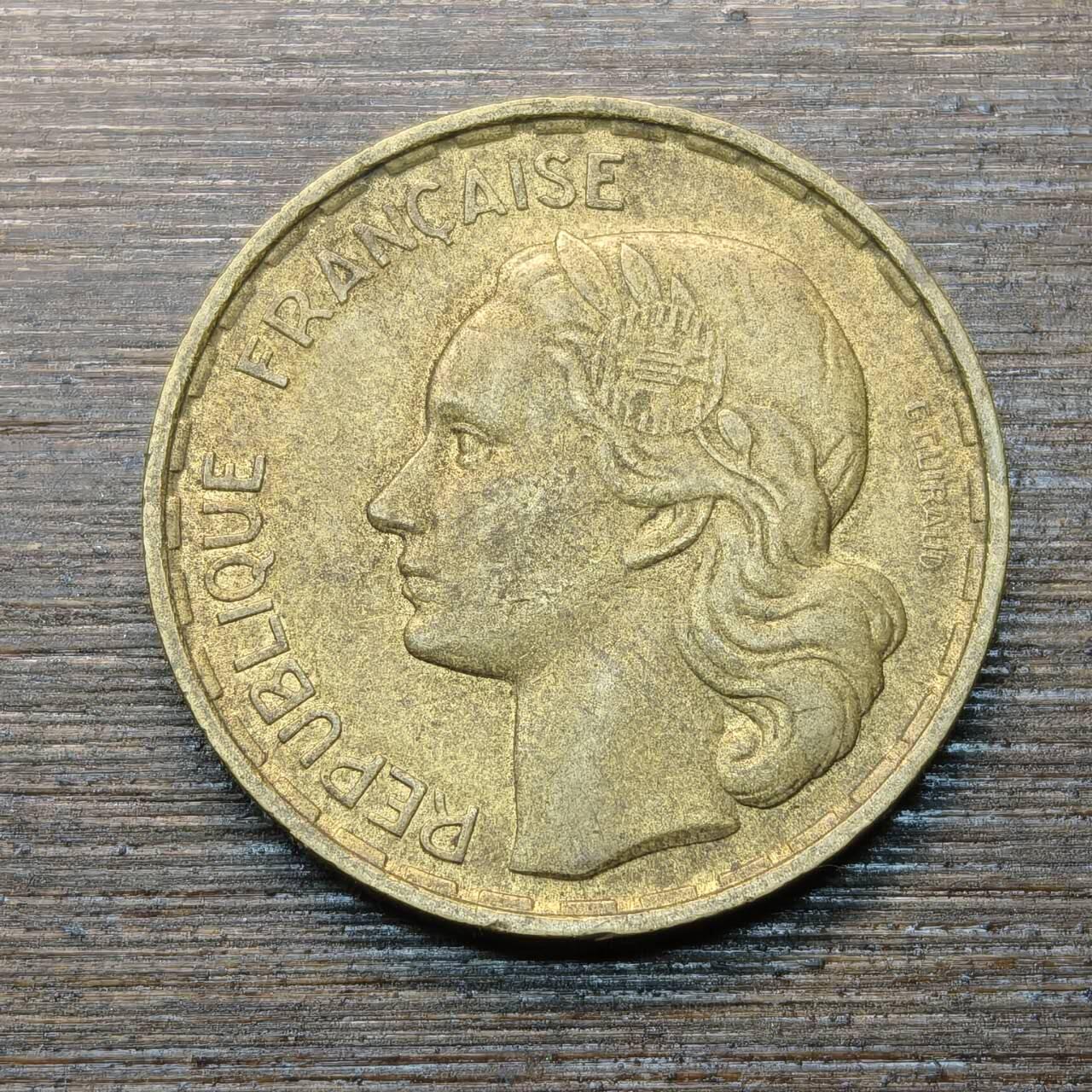 【本场4.12号发货】★第145★散币专场 不寄存，30包邮。不满30元，支付5元运费。《接受代拍 代送NGC评级》 4【无寄存】法国 1954年 50法郎 高卢熊鸡