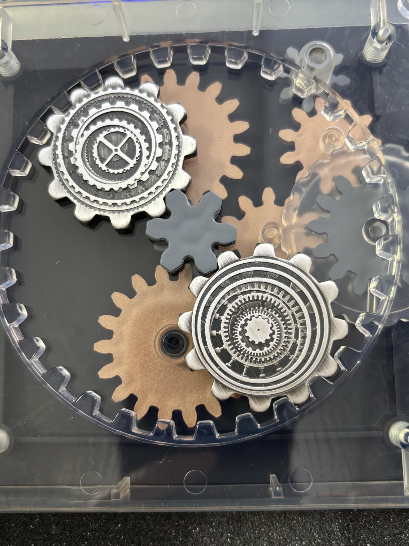 第190期拍卖 图瓦卢（珀斯铸造）2020年1元X2齿轮形仿古银币套  工业中运动机构-齿轮组 9999银1盎司X2 发行量：1500 盒证全