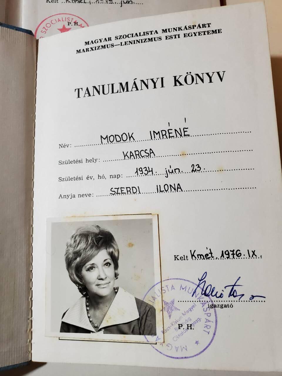 韵星假日军品类拍卖第三十九期暨默多克中校夫妇专场 -- Rimey Holidays Militaria Auction 39 & The Modoks Collection  匈牙利社会主义共和国默多克夫人匈牙利劳动党马克思大学修业证书，中等政治教育证书一套