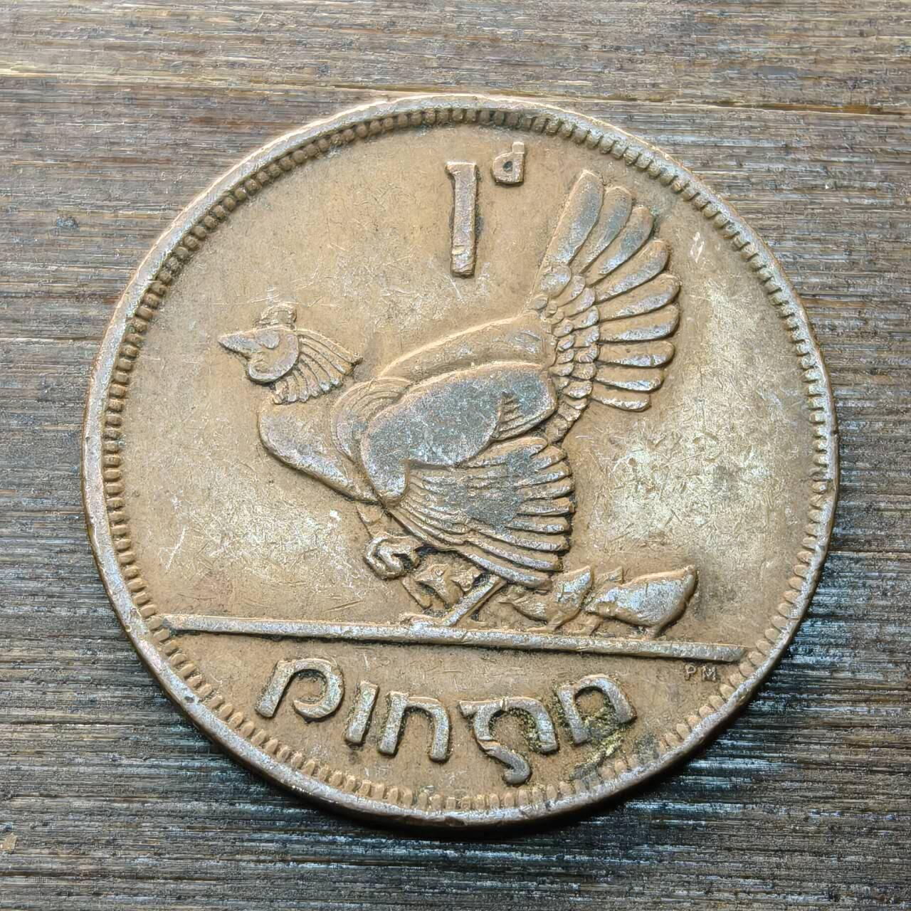 【本场4.12号发货】★第145★散币专场 不寄存，30包邮。不满30元，支付5元运费。《接受代拍 代送NGC评级》 51【无寄存】爱尔兰 1943年 母鸡带小鸡 1便士铜币