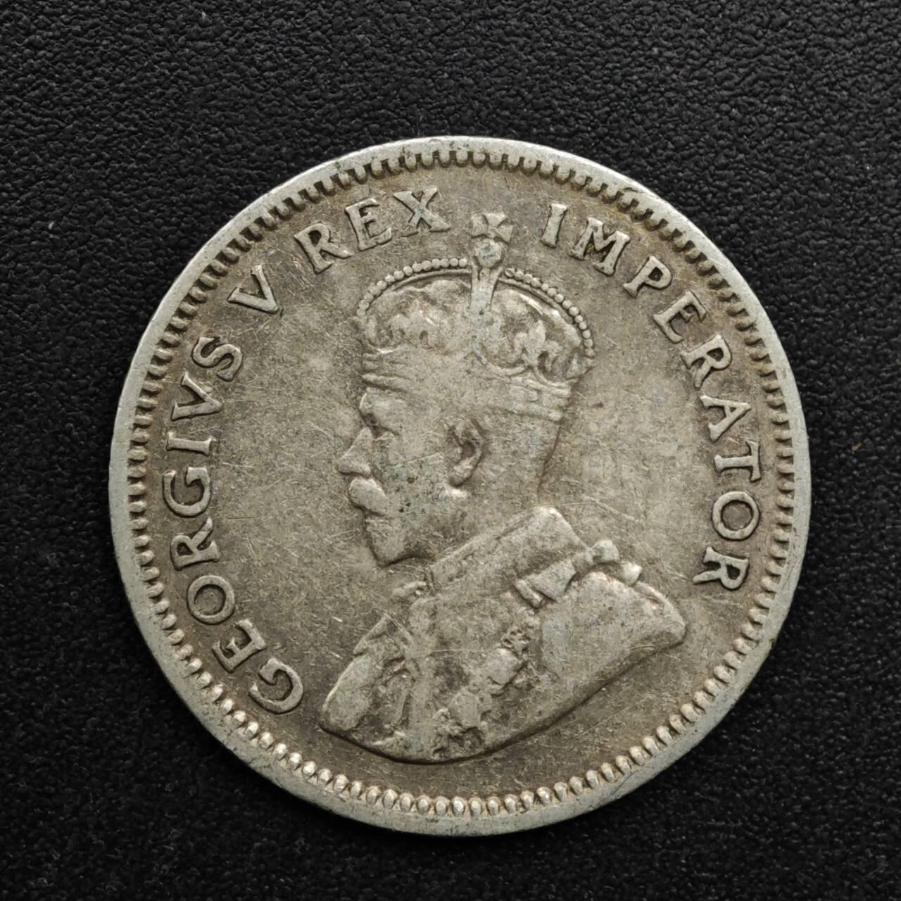 【淘币小摊】实时拍第八百六十三拍   小银币散币场   年前最后一周 之前的预留小年前全部发出 请更换最新收货地址  南非1927年乔治五世6便士银币