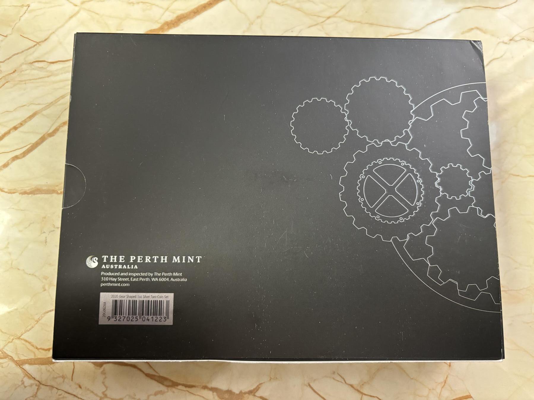 第190期拍卖 图瓦卢（珀斯铸造）2020年1元X2齿轮形仿古银币套  工业中运动机构-齿轮组 9999银1盎司X2 发行量：1500 盒证全