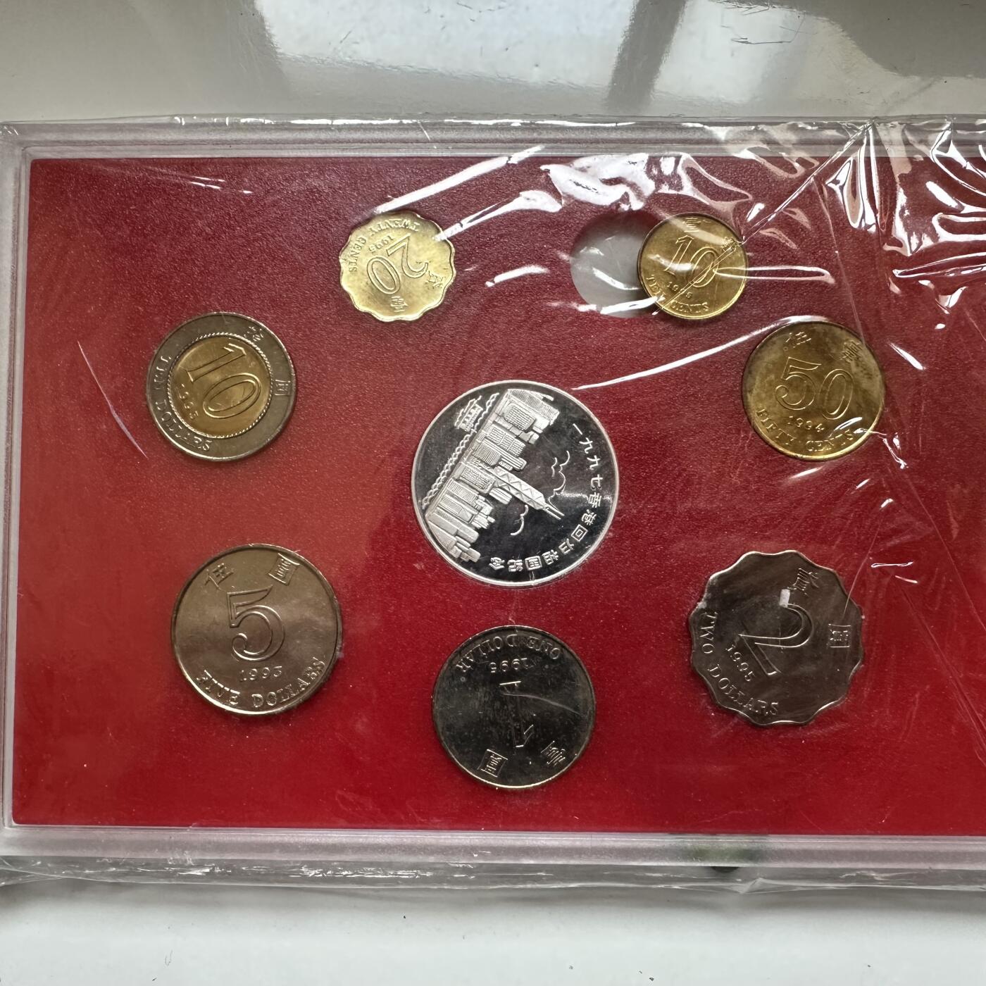 🌹外币初藏🌹🐯2026年第16场 快递将在12号停运 年前需发货的抓紧 ，年后正月十五恢复发货 香港回归紫荆花套币