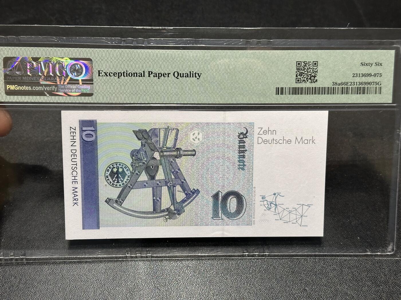 《外钞收藏家》第六百零八期（精选场）（本平台长期征集拍品、欢迎藏友们联系合作） 1989年德国末版10马克 AA冠 PMG66