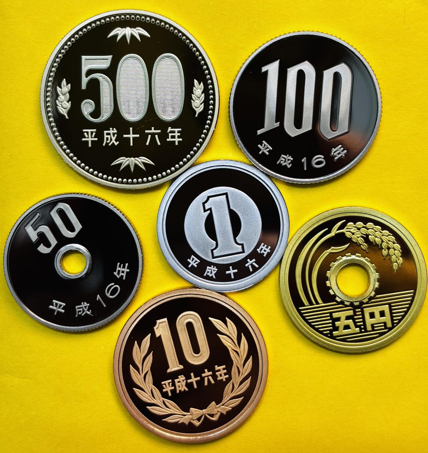 【金马踏春，泉马奔腾】2026 年新年贺岁场，（定于年初五接财神截拍）祝各位老板马到成功，马上有钱，愿岁岁平安喜乐顺遂 全新未流通日本2004年棒球诞生70周年精制纪念币 6 枚套币带盒