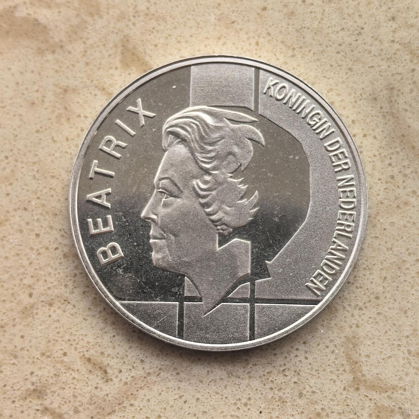 道一币馆币章第一百六十五场 荷兰1994年比卢荷关税贸易区成立50周年10盾银币  15g 720s