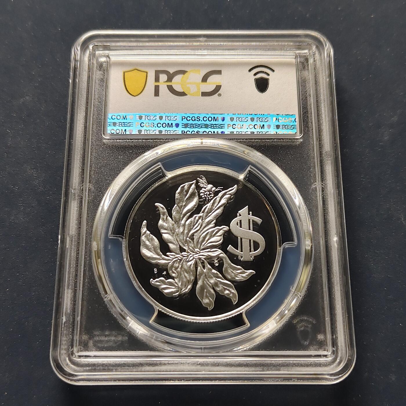 【全场包邮】纯粹捡漏拍501场-持续更新中 【收藏级·冠军分·稀少】开曼群岛1982年1元凤凰木精制银币【34毫米18.14克92.5%】-量589-PCGS PR68 DCAM