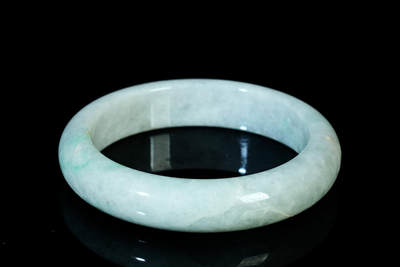 上海都达杂项专场二十一（全场包邮） - 天然冰糯种翡翠（A货）贵妃手镯 附鉴定证书