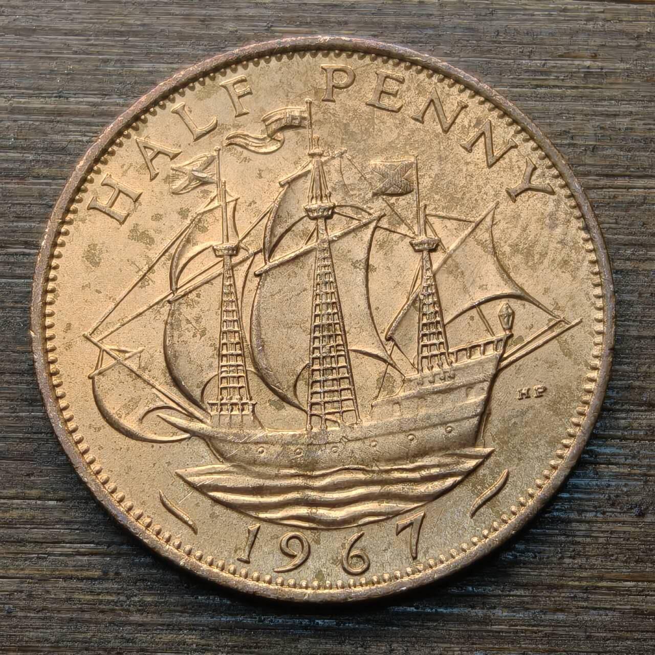 【本场4.12号发货】★第145★散币专场 不寄存，30包邮。不满30元，支付5元运费。《接受代拍 代送NGC评级》 54【无寄存】英国 1967年 半便士