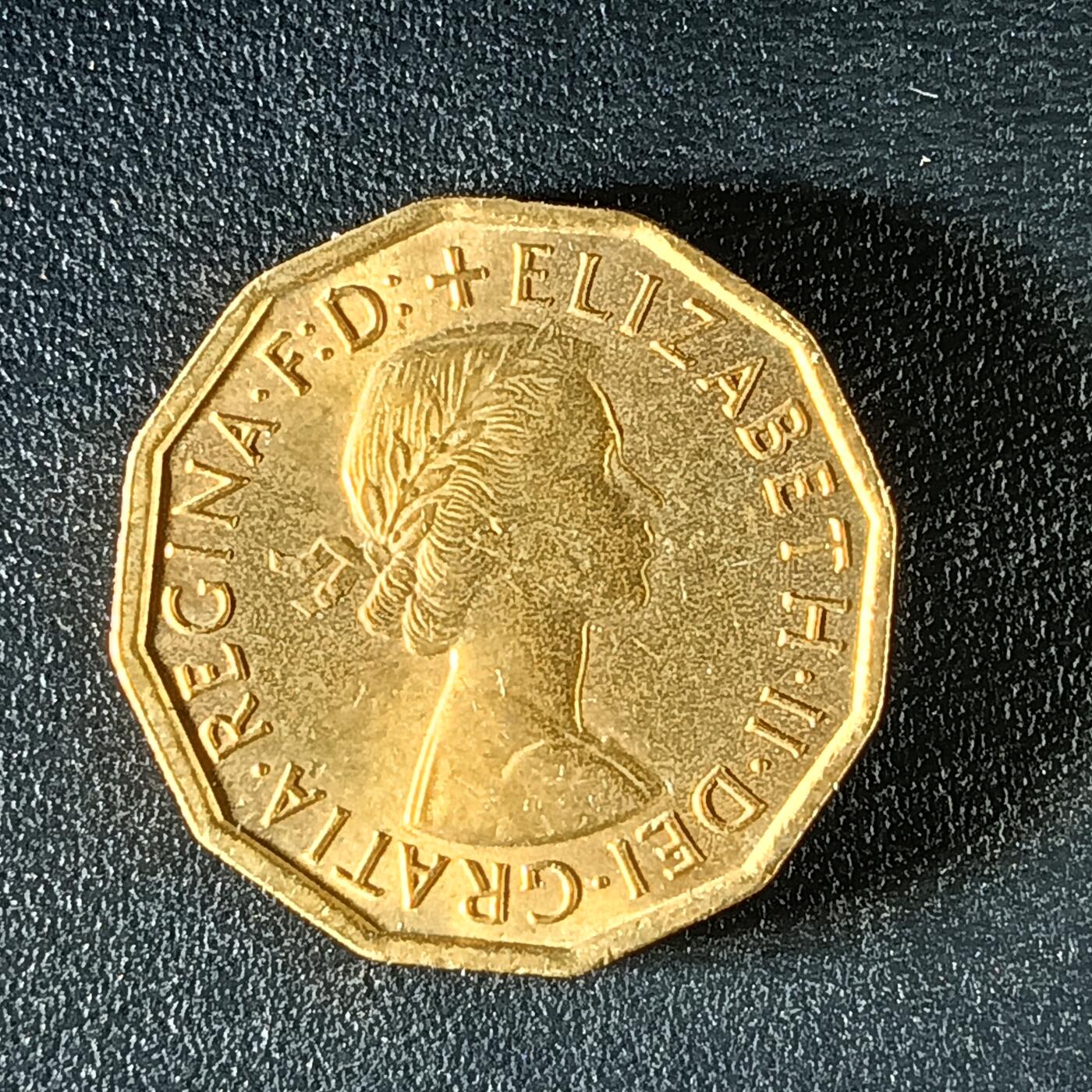 逸泉钱币2026第十二组世界钱币专场春节千件大拍A1614～2574 1964 英国3便士