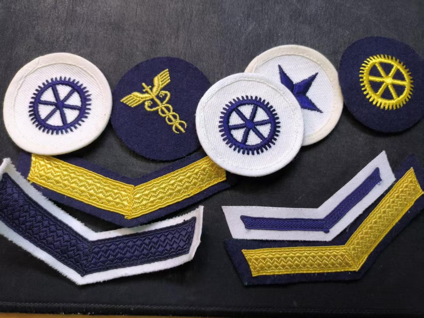 （店主清仓 大量自藏 制服徽章盛宴）罗岚⭐爱藏⭐甄选专拍第五场-分享拍场赚佣（实体经营） 民主德国人民军海军配饰全家桶一大组 做工精致赠友佳品