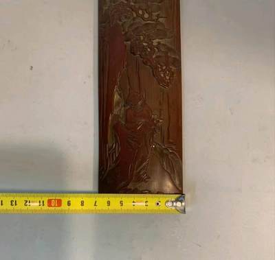 郑影君大师竹雕臂搁  