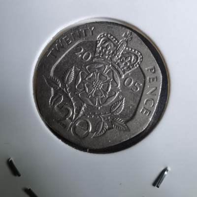 沼泽如烟--第984场 - 英国2005年20便士