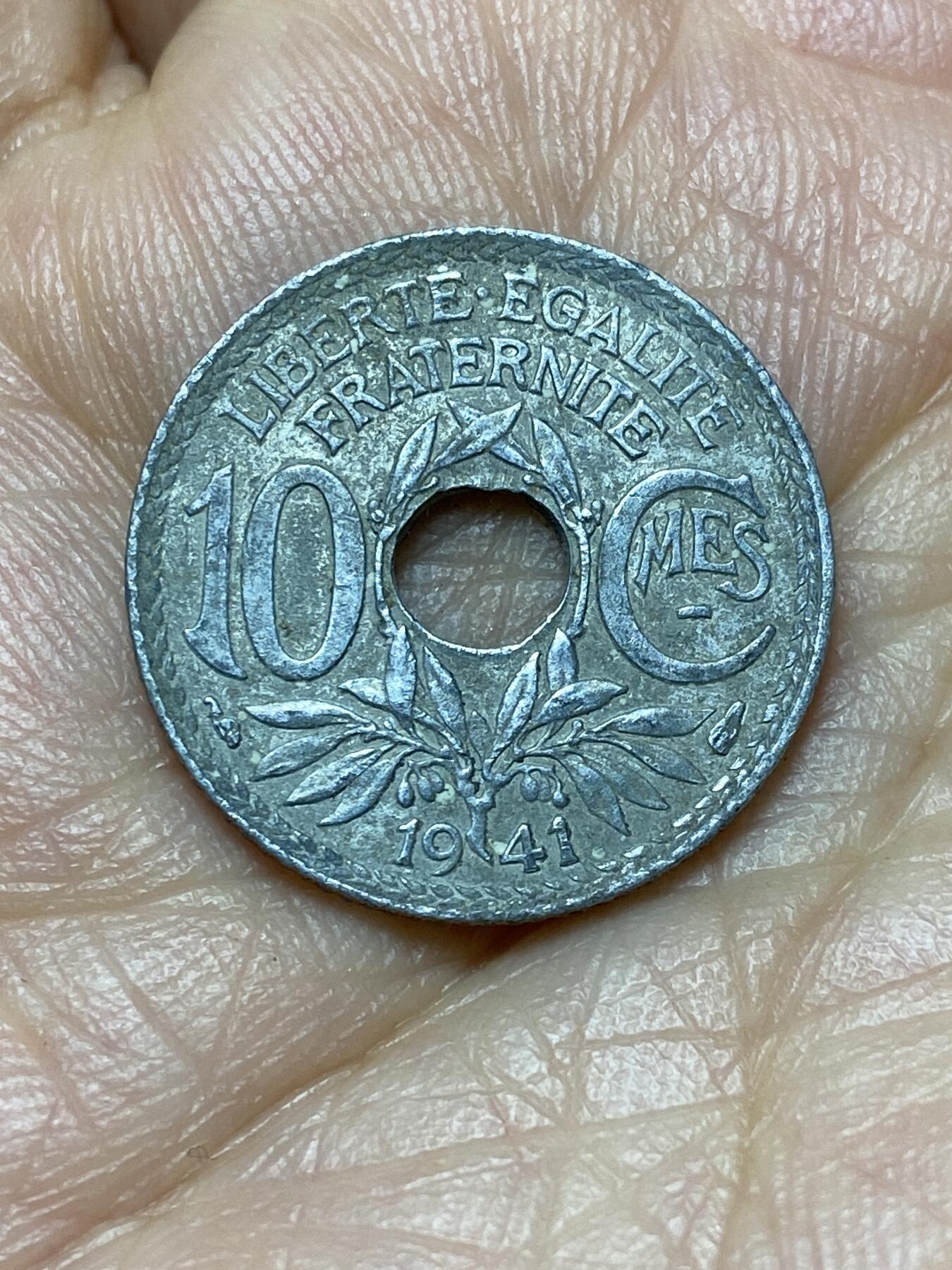 2026年第十九场(总第一百八十八场）外国好品散币场(免佣金) 法兰西第三共和国1941单年份10生丁锌币(年份两边无点，MES下有横线版)