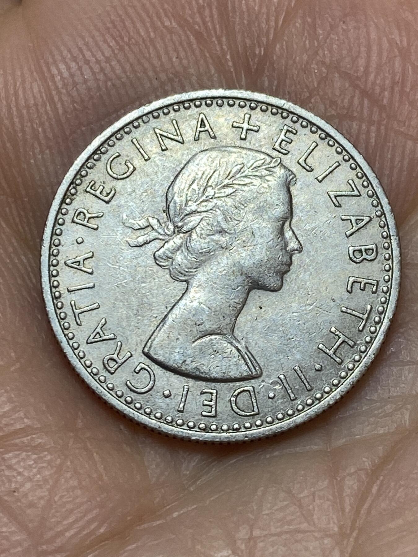 2026年第十九场(总第一百八十八场）外国好品散币场(免佣金) 英国🇬🇧1965年6便士(伊丽莎白二世青年桂冠第二版)