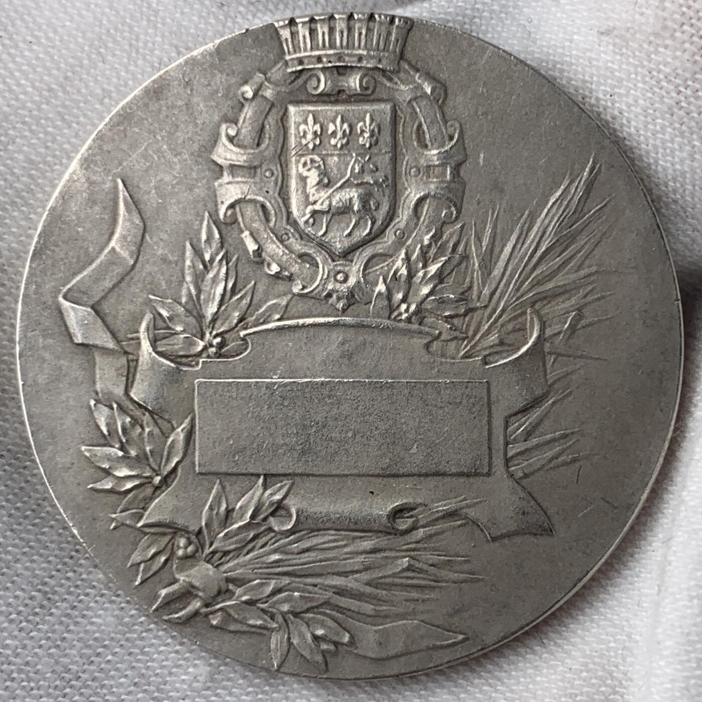 掌中浮雕-藏着的欧洲第052场 法国新艺术银章《圣战联盟二周年纪念》，36mm ，20.89g，作者: 夏尔.皮耶（ch.piIlee），piIlet大师名誉品银章