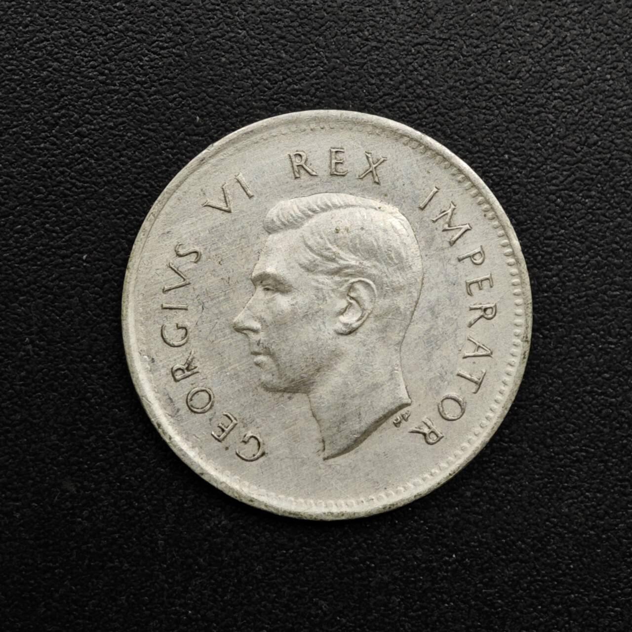 【淘币小摊】实时拍第八百六十三拍   小银币散币场   年前最后一周 之前的预留小年前全部发出 请更换最新收货地址  南非1940年乔治六世3便士银币