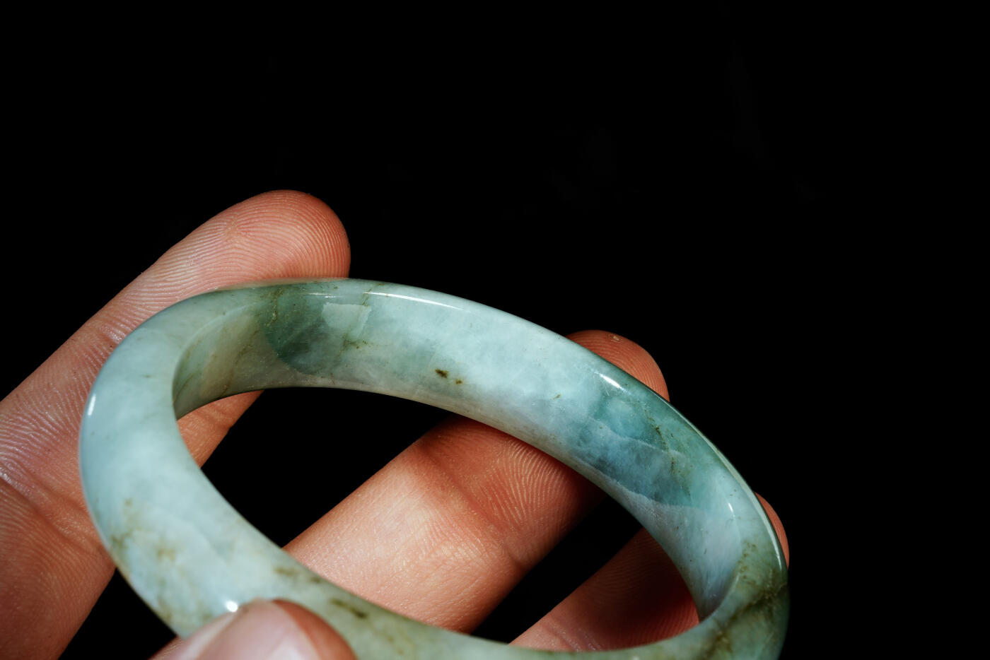 上海都达杂项专场二十一（全场包邮） 天然翡翠（A货）贵妃手镯 附鉴定证书90-50