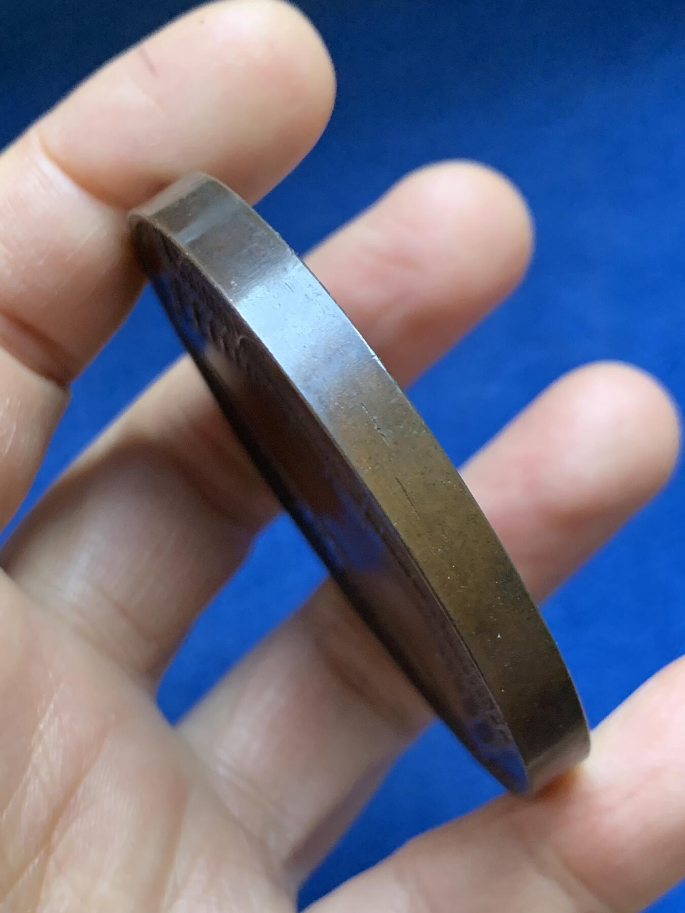 《竞宝斋》第465场 周日，周一，周二，3场连拍 （全场包邮）欢迎送拍 比利时1888年图尔奈纺织会展中心艺术展览建筑铜奖，106.3，60mm