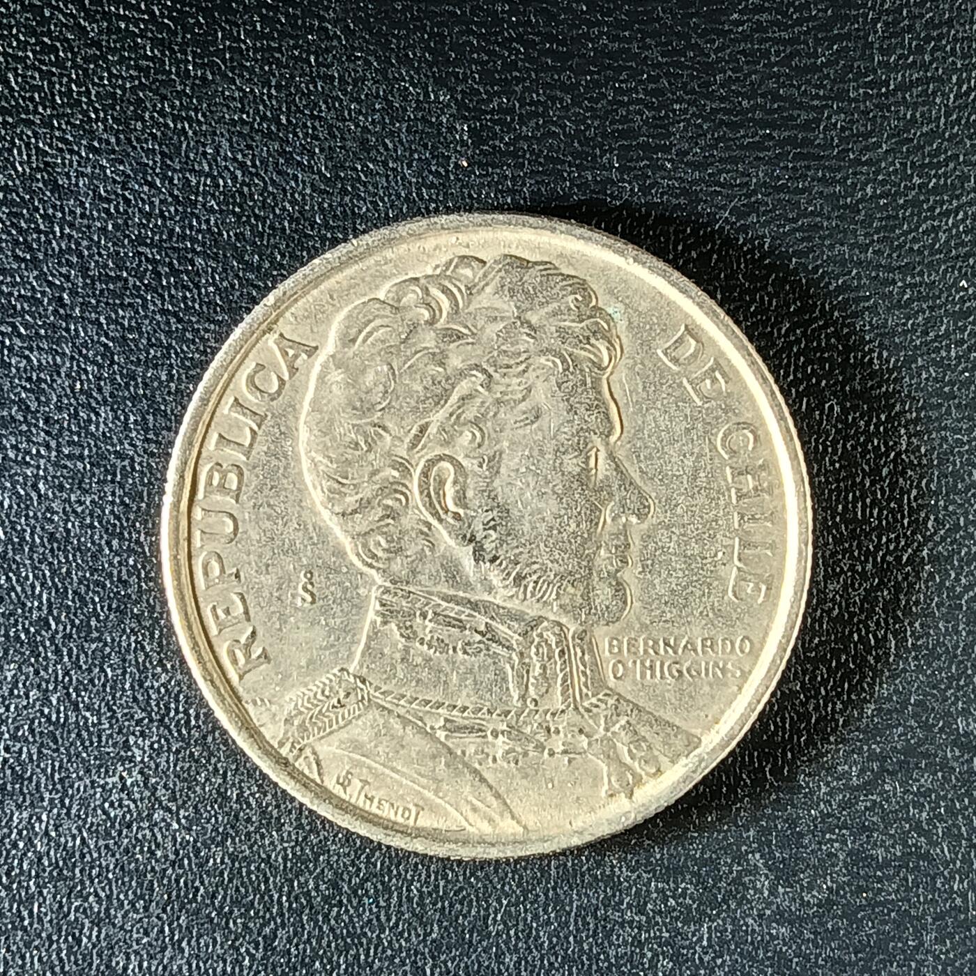 逸泉钱币2026第十二组世界钱币专场春节千件大拍A1614～2574 2019 智利1比索