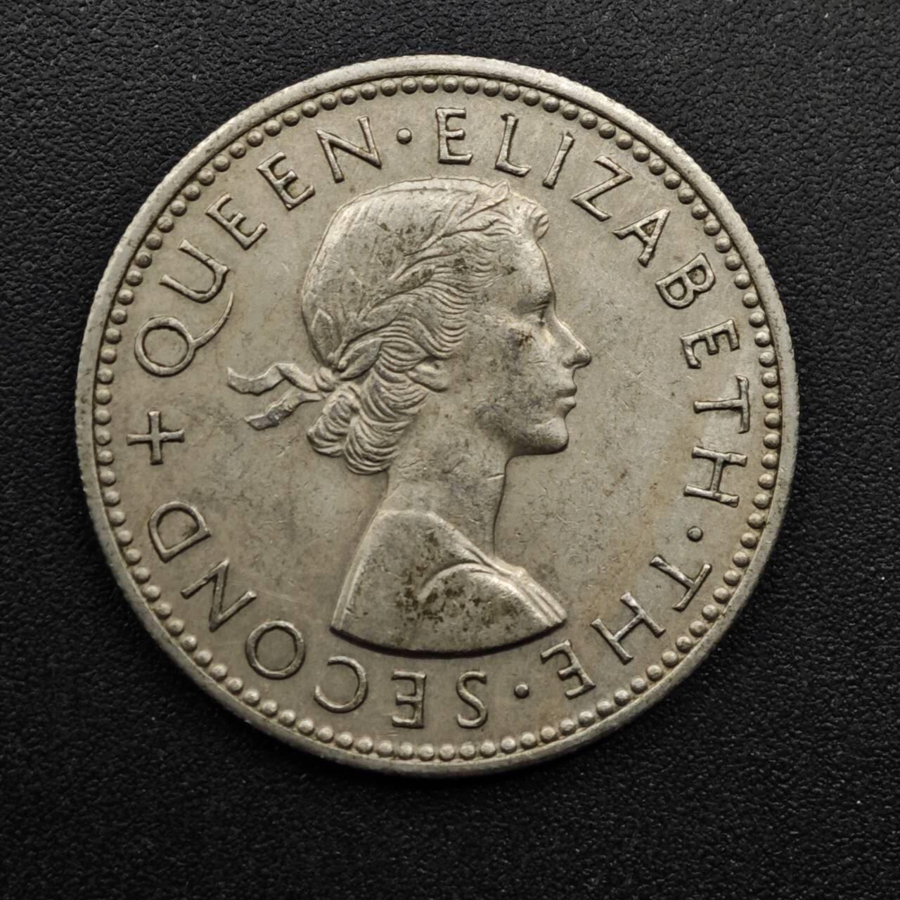 【淘币小摊】实时拍第八百六十三拍   小银币散币场   年前最后一周 之前的预留小年前全部发出 请更换最新收货地址  新西兰1956年伊丽莎白二世一先令镍币