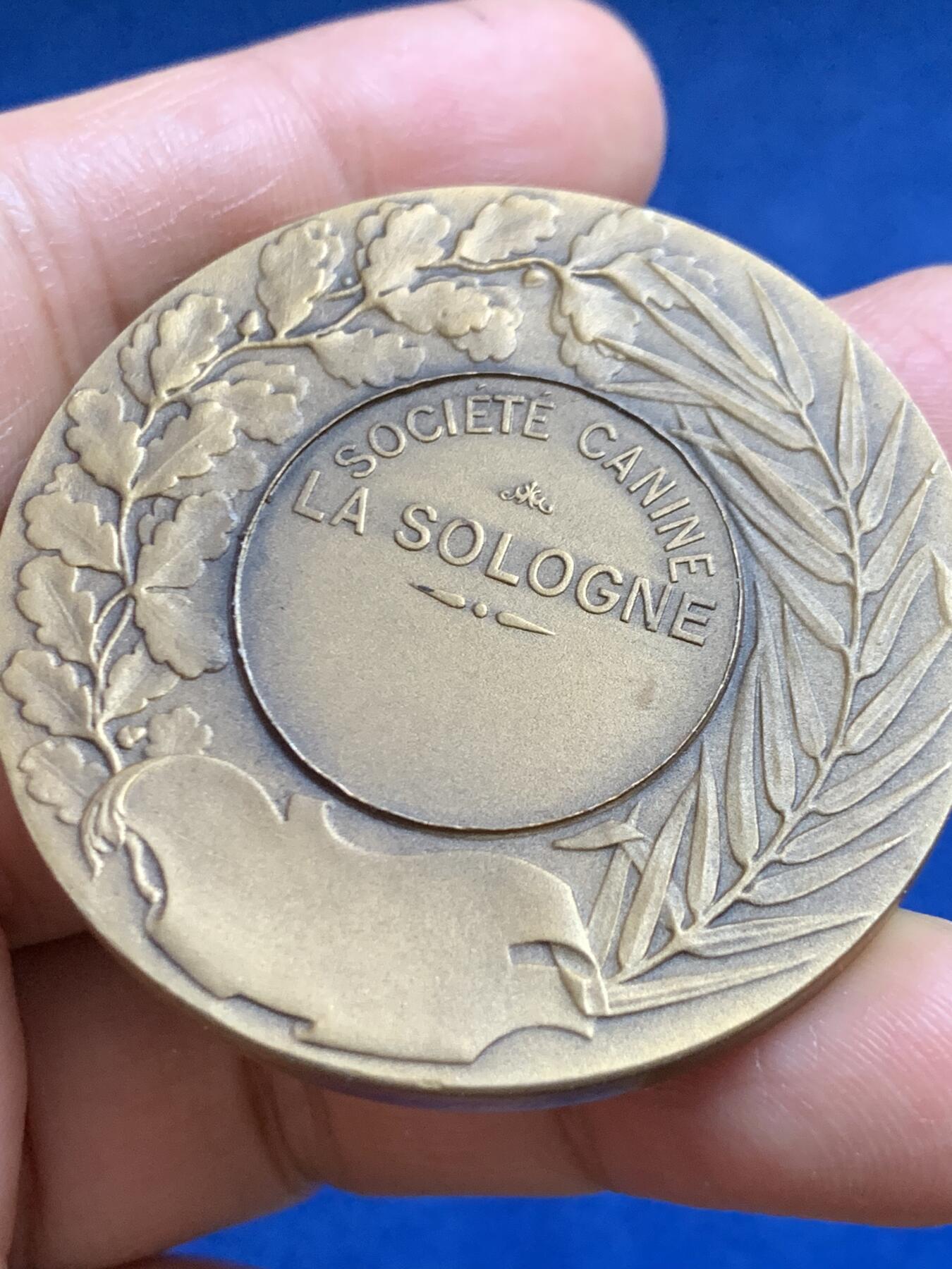 《竞宝斋》第465场 周日，周一，周二，3场连拍 （全场包邮）欢迎送拍 法国拉索洛涅猎犬协会铜质奖章，46.65g，49.1mm，无边铭