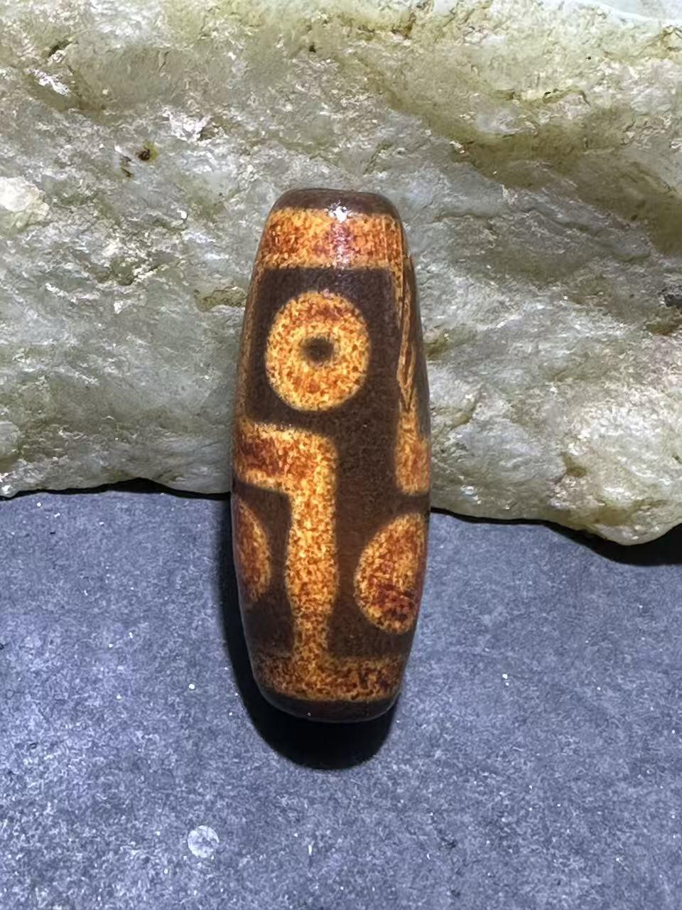 仅此一颗，藏传包浆风化六眼随形天珠一颗