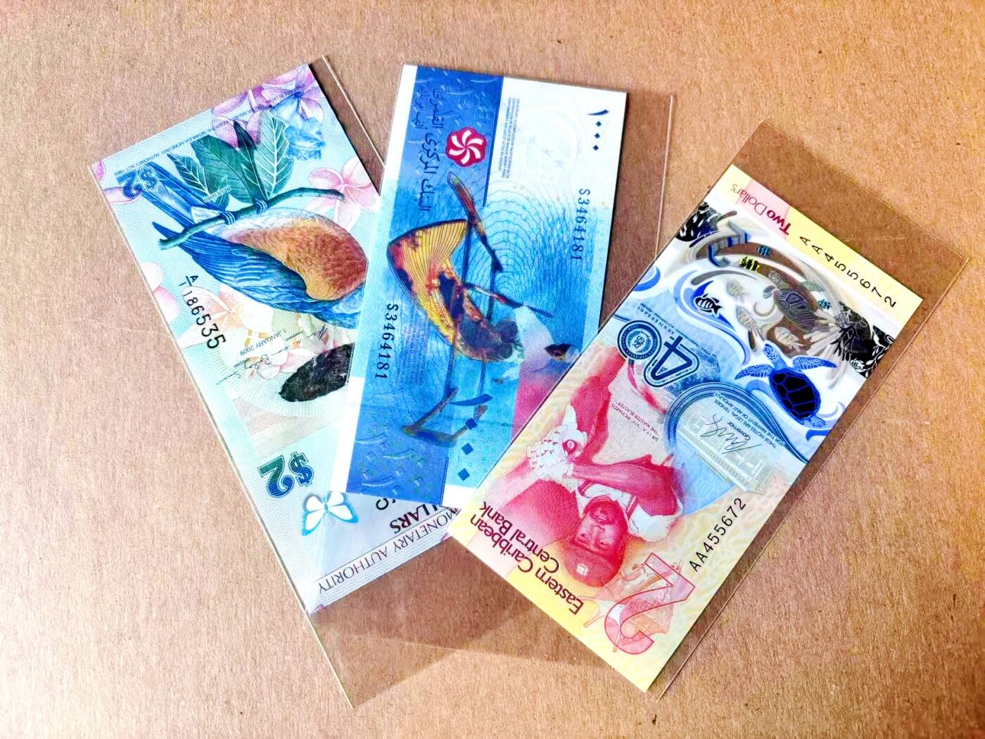 【Blue Auction】世界纸币精拍第782期——18级TOP拍卖/信誉/品质/专业/高效💫 【一组3张获奖钞 含AA冠&A/1冠】科摩罗1000法郎、百慕大2元、东加勒比2元 全新UNC