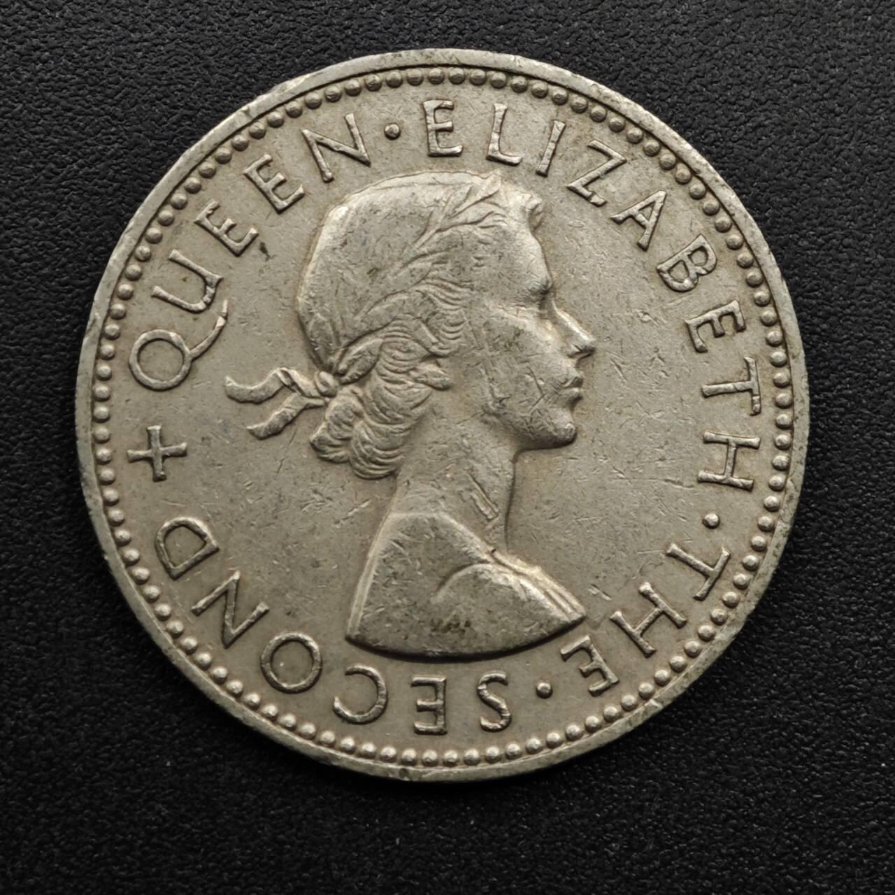 【淘币小摊】实时拍第八百六十三拍   小银币散币场   年前最后一周 之前的预留小年前全部发出 请更换最新收货地址  新西兰1959年伊丽莎白二世一先令镍币