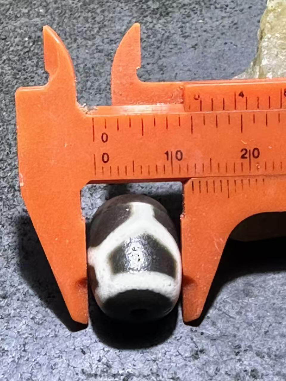 仅此一颗，精品藏传龟甲天珠一颗，