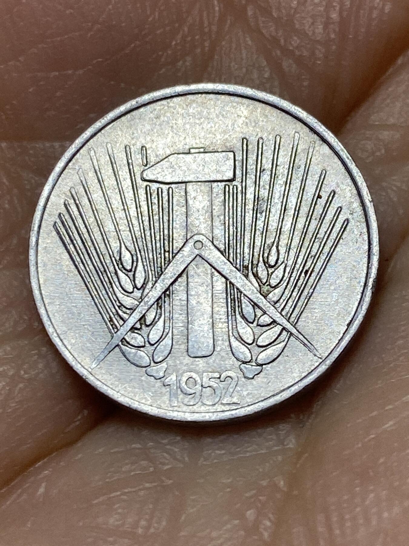 2026年第十九场(总第一百八十八场）外国好品散币场(免佣金) 民主德国1952年1芬尼(第二版，A标柏林造，首发年仅发行2年)