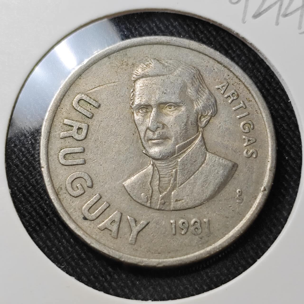 KK钱币收藏小铺  第392期  2月预留时间 周末发货  乌拉圭10比索