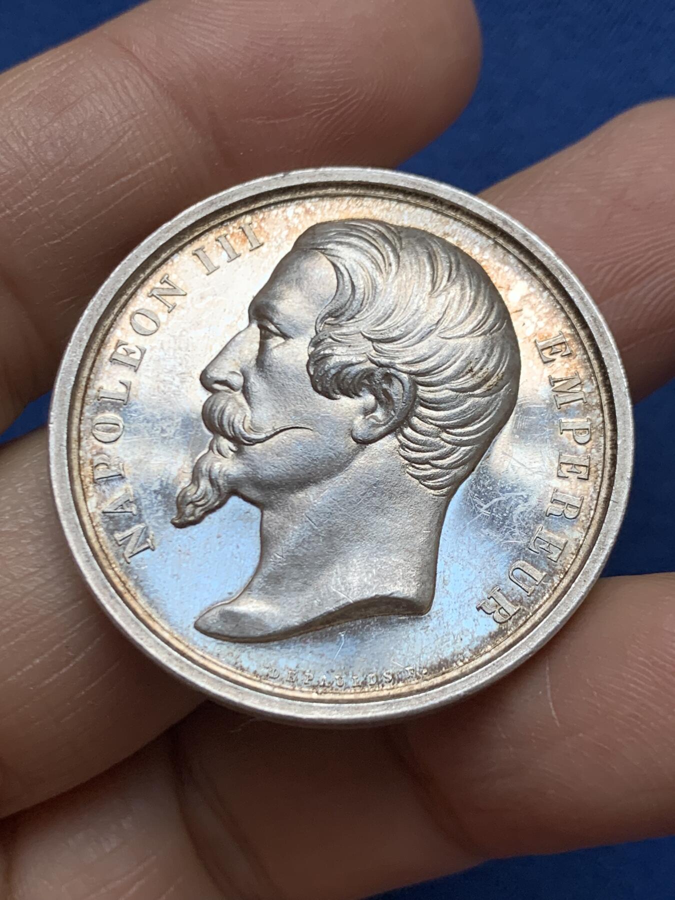 《竞宝斋》第465场 周日，周一，周二，3场连拍 （全场包邮）欢迎送拍 法国帝国历史著作委员会银质代币，20g，34.9mm，手指边铭