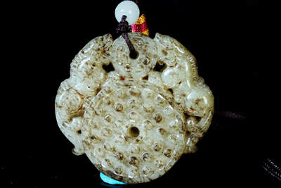 上海都达杂项专场四十七【全场包邮】  和田古玉双龙护主挂件90-25