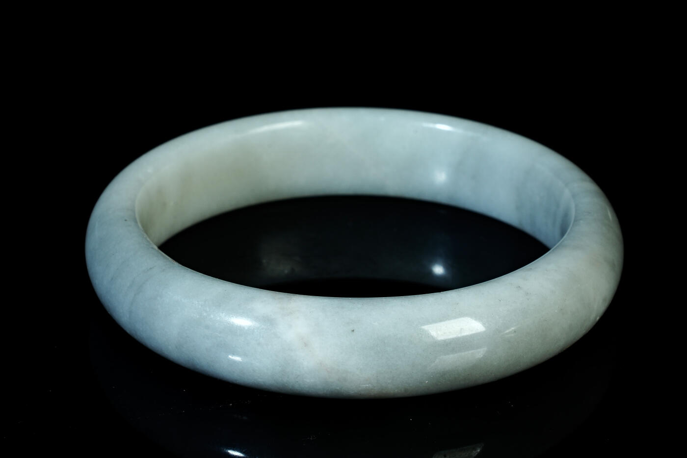 上海都达杂项专场二十一（全场包邮） 天然和田玉青花籽料贵妃手镯90-53