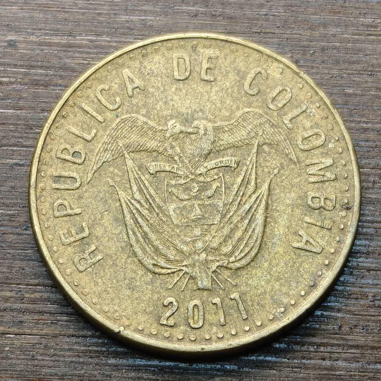 【本场4.12号发货】★第145★散币专场 不寄存，30包邮。不满30元，支付5元运费。《接受代拍 代送NGC评级》 76【无寄存】哥伦比亚 2011年 100比索