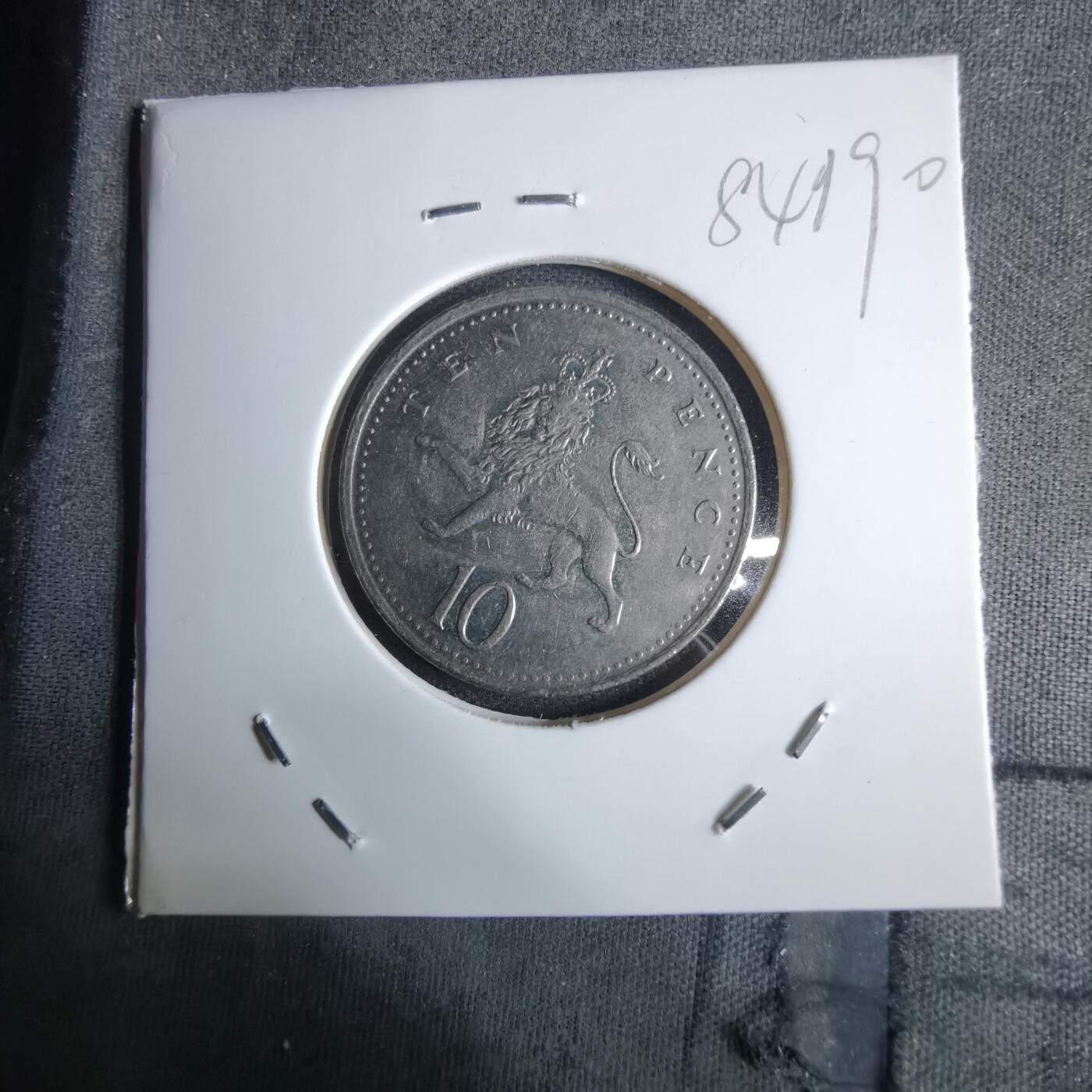 沼泽如烟--第984场 英国2000年10便士