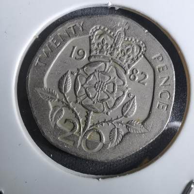 沼泽如烟--第984场 - 英国1982年20便士